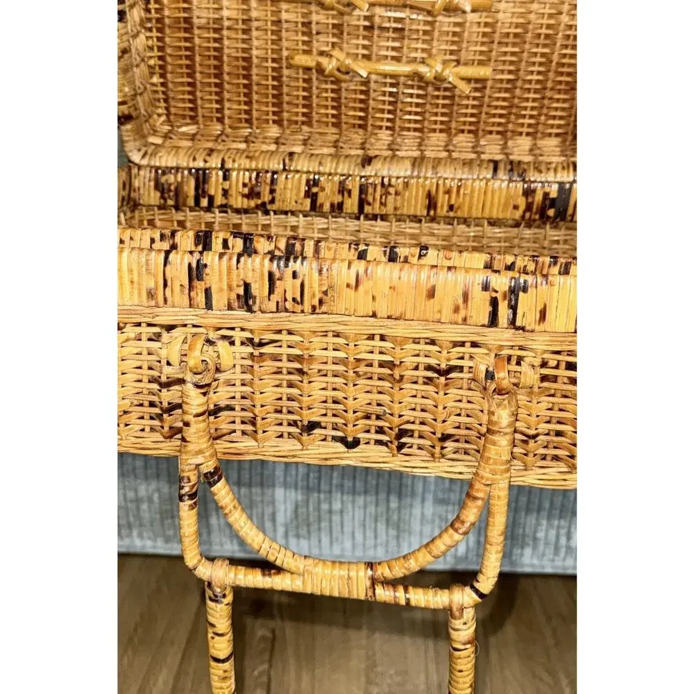 Natural Vintage Wicker Picnic Basket Folding Locking Handles 14x7.5x8 Boho